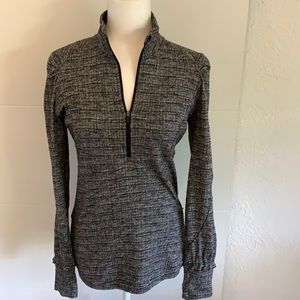 Lululemon pullover, 1/3 zipper front, blk /wht. 6.